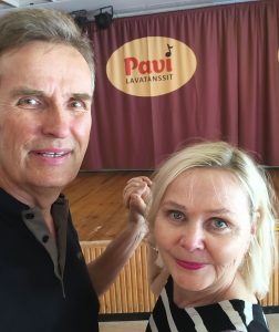 Read more about the article Kesäillan Cha-Cha-Cha treenit